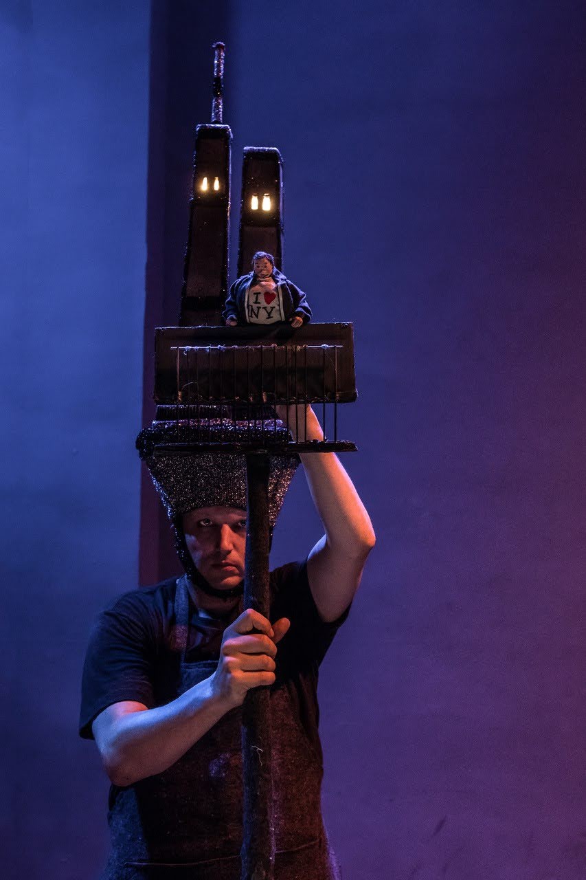 Allow Me to Introduce: Marsian De Lellis, Or How to Tell the Wrong Story